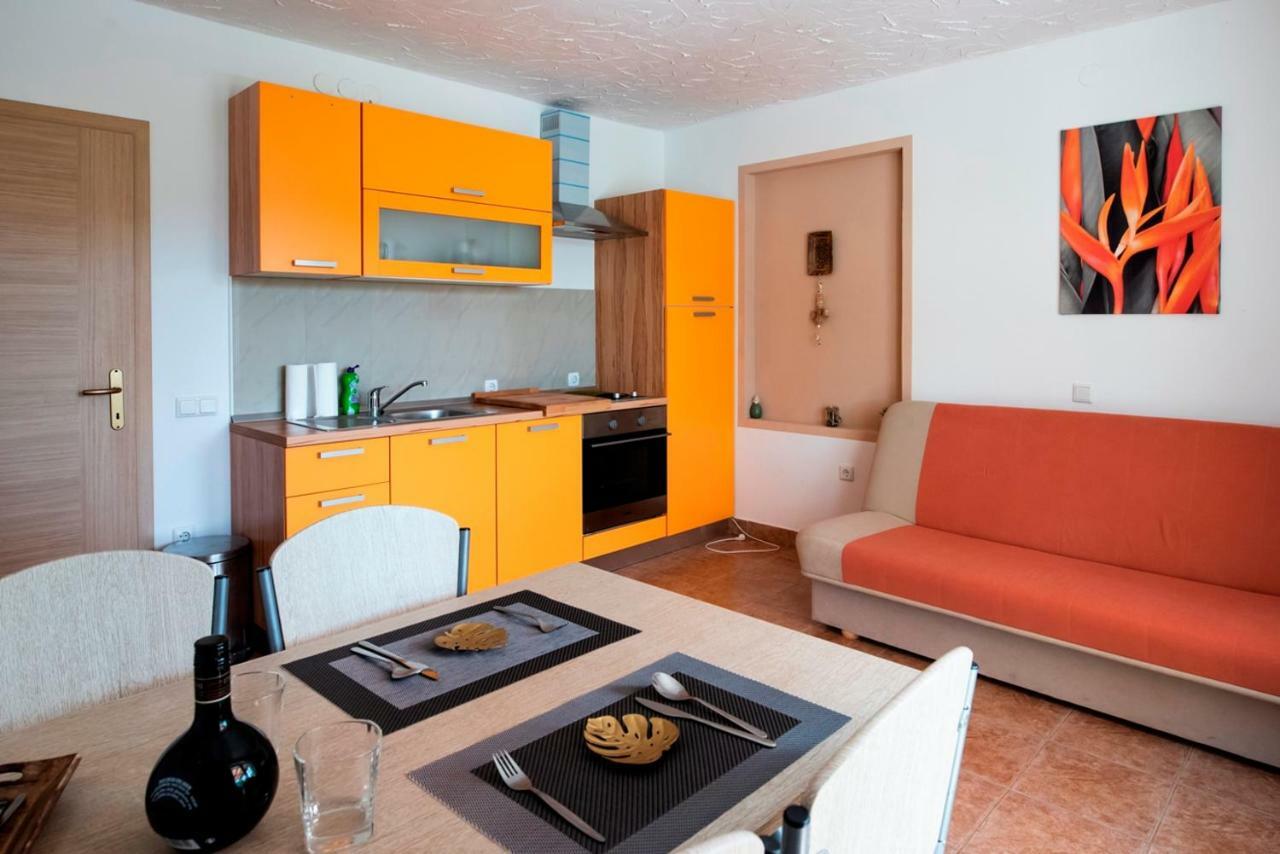 Lavanda Apartments&Studios Pinezići 외부 사진