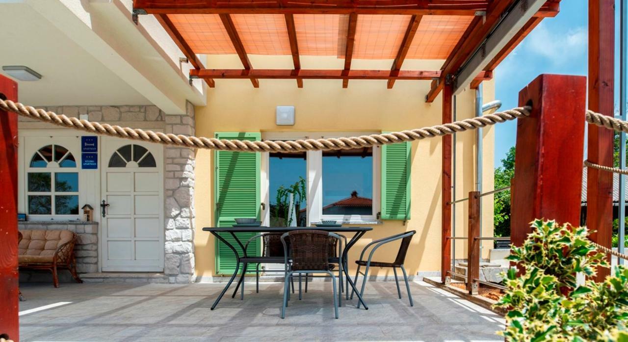 Lavanda Apartments&Studios Pinezići 외부 사진