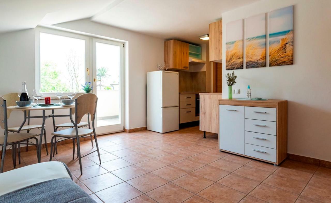 Lavanda Apartments&Studios Pinezići 외부 사진