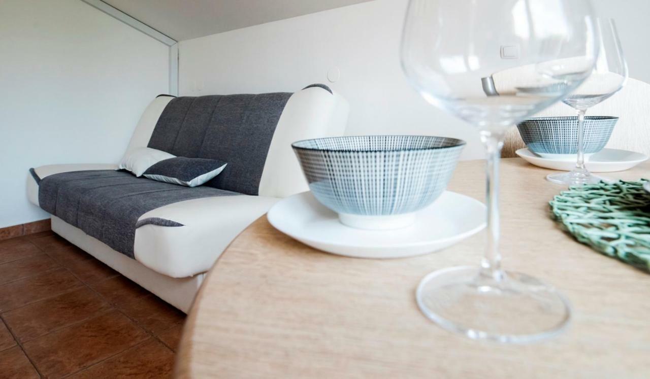 Lavanda Apartments&Studios Pinezići 외부 사진