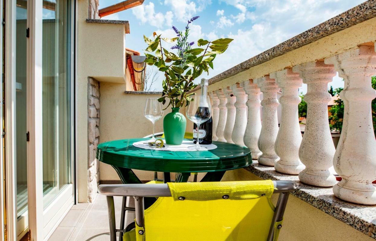 Lavanda Apartments&Studios Pinezići 외부 사진